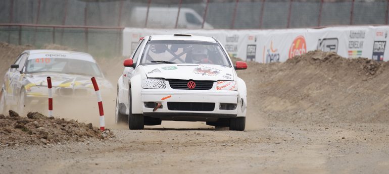 Trening rallycross – szuter i asfalt